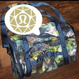 NWOT SeaWheeze *SW Lululemon Run Ways Duffel